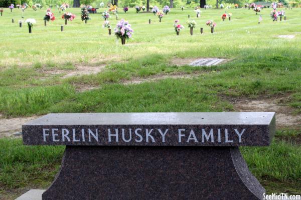 Ferlin Husky burial site