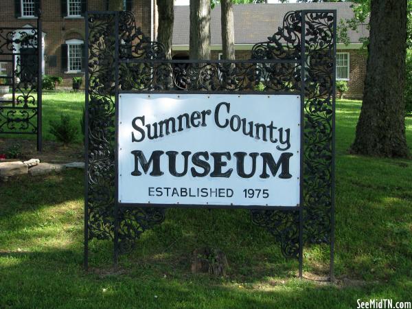 Sumner County Museum sign