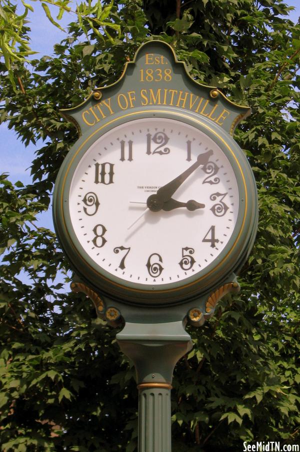 Smithville Town Square clock