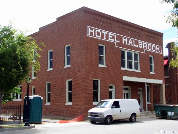 Hotel Halbrook (2008)