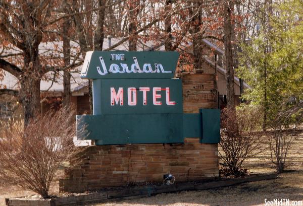 The Jordan Motel sign