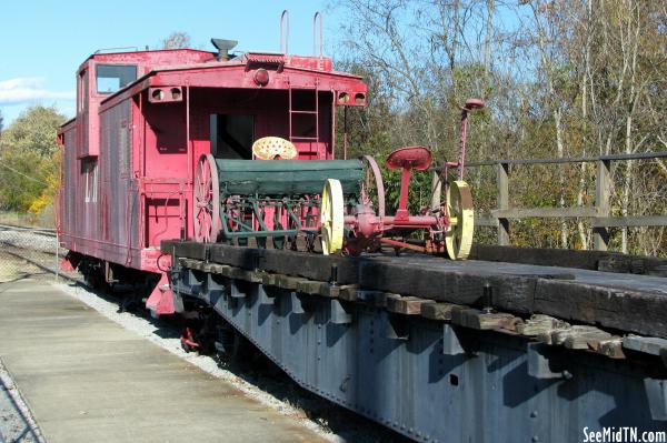 Lynnville Depot Museum Caboose and Flatcar