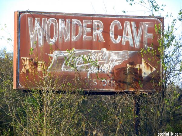 Wonder Cave, an old sign pointing to