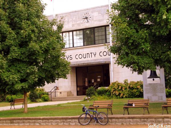 Humphreys County Courthouse B - Waverly, TN