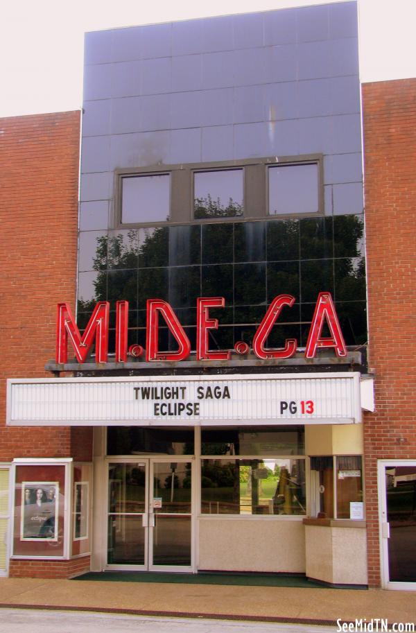 MI.DE.GA Theater - Waverly, TN