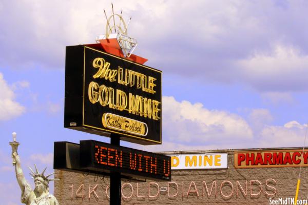 The Little Gold Mine neon sign - Lawrenceburg, TN