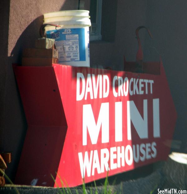 Davy Crockett Mini Warehouses sign