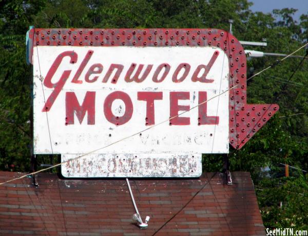Glenwood Motel neon sign