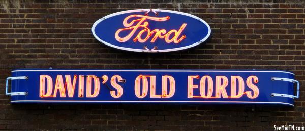 David's Old Fords - Columbia, TN