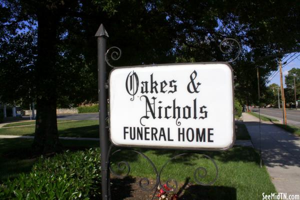 Oakes &amp; Nichols Funeral Home