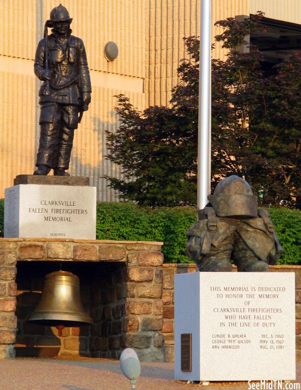 Clarksville Fallen Firefighter Statue