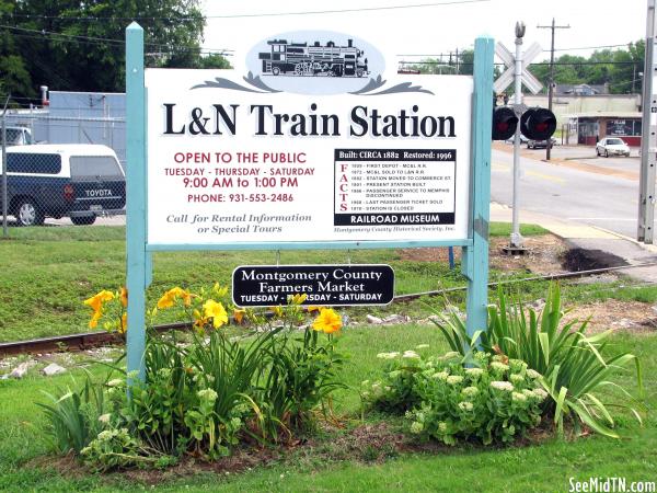 L&amp;N Train Station Sign