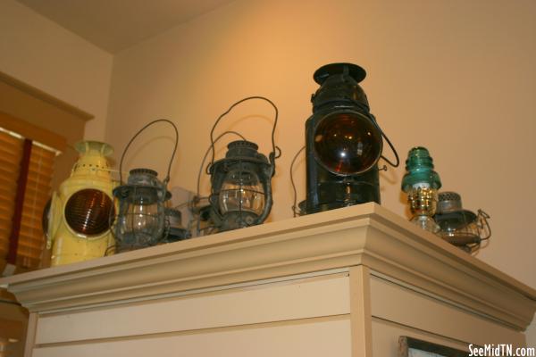 Cookeville Depot Museum: lanterns