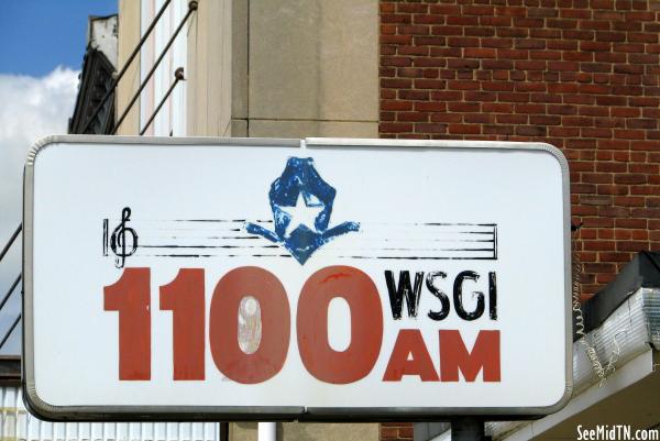 WSGI 1100 AM sign
