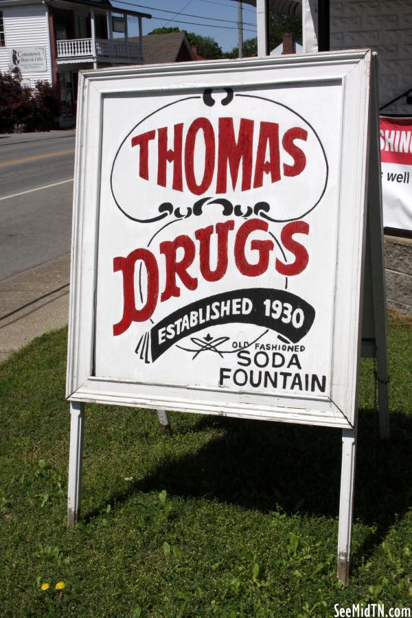 Cross Plains Thomas Drugs sign