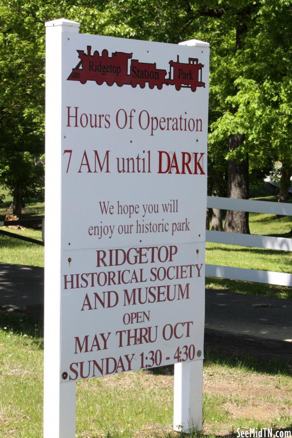 Ridgetop Station Park sign