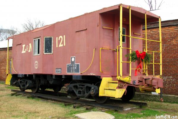 Cannonsburg L&amp;N Caboose 121