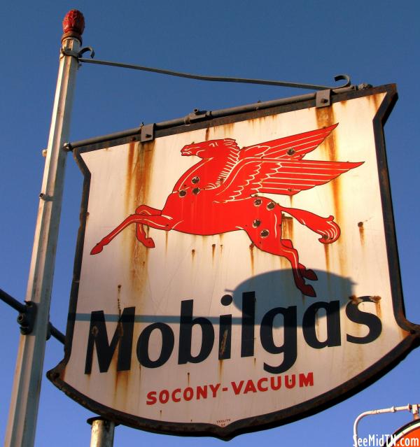 Cannonsburgh vintage Mobilgas Sign