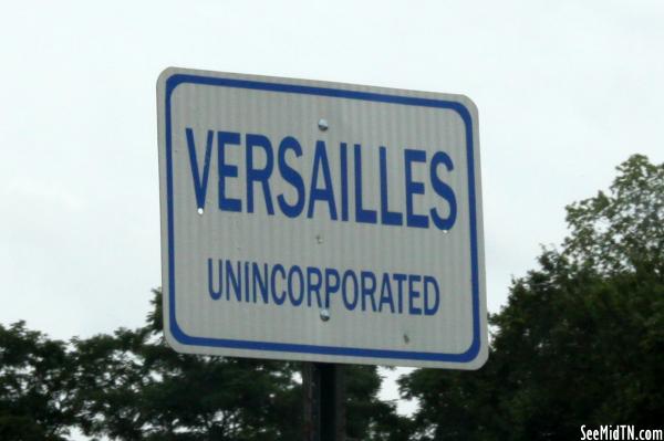Versailles Sign