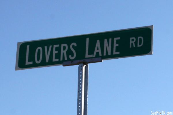 Dixon Springs: Lovers Lane Rd