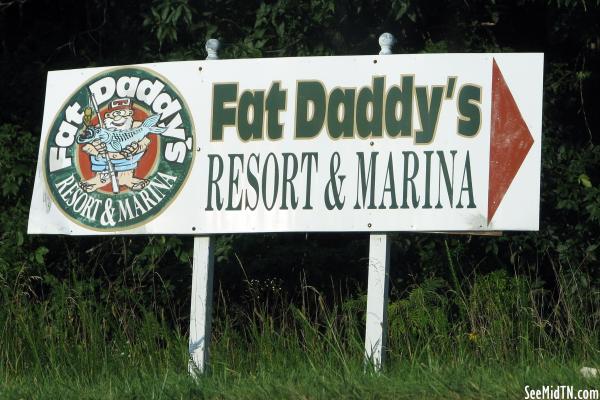 Fat Daddy's Resort &amp; Marina sign