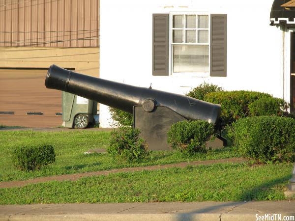 Dover town square cannon