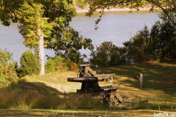 Fort Donelson cannons