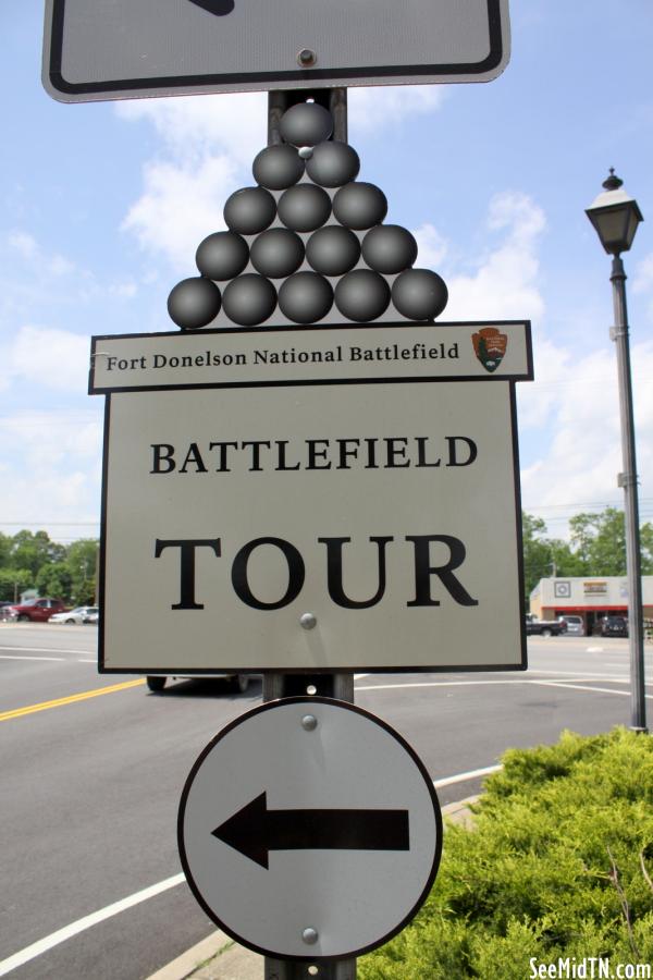 Fort Donelson Battlefield Tour sign