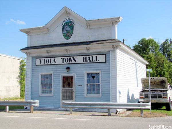 Viola Town Hall