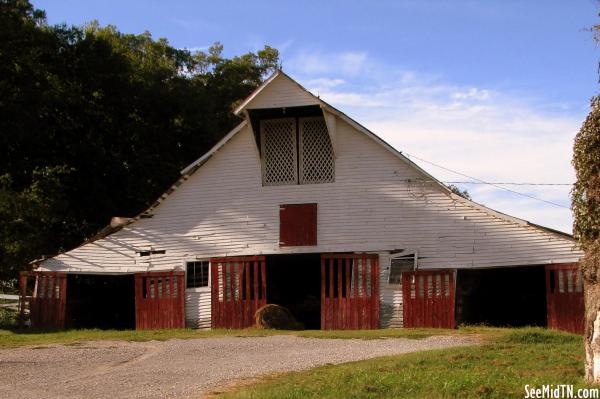 Old Barn along Moores Ln (TN 441)