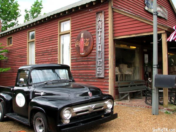 Leipers Fork Truck and Antiques