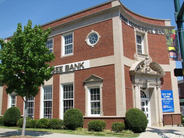 North Shore: First Tennessee Bank