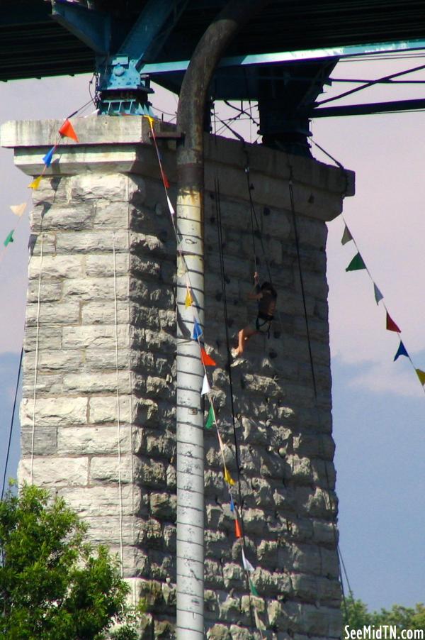 Walnut Street Bridge rock climbing