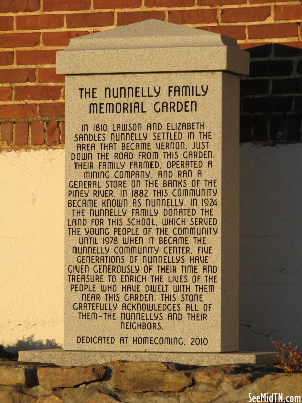 Hickman: Nunnelly Family Memorial Garden