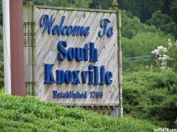 Welcome to South Knoxville sign