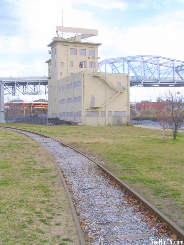 Nashville Bridge Company and tracks. (2007)