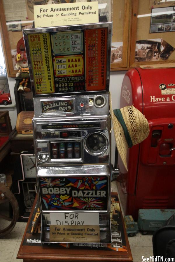 Bobby Dazzler slot machine