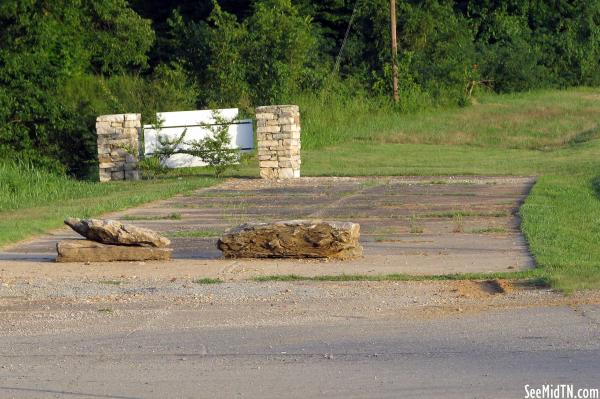 Abandoned stretch of US31 near Elkton Bridge