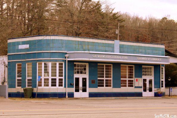 Greyhound station - Waverly