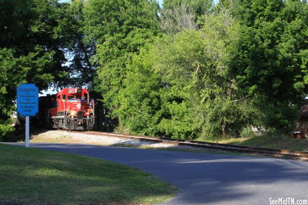 Train crosses through Loretto