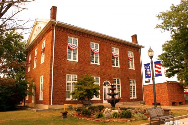 Overton County Courthouse - Livingston, TN