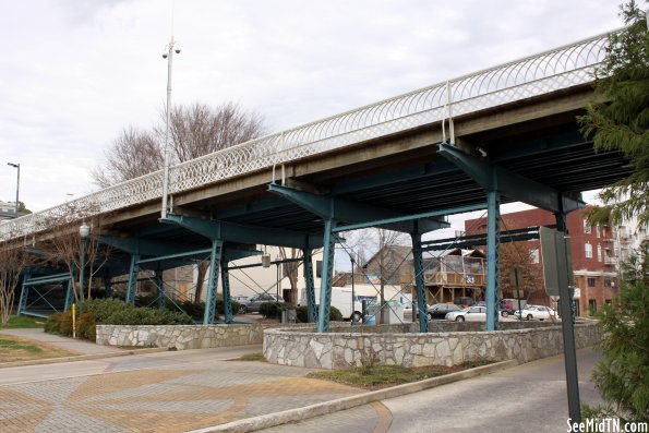 Walnut Street Bridge beginning