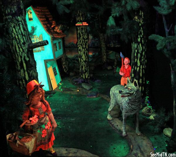 84c: Fairyland Cavern: Little Red Riding Hood