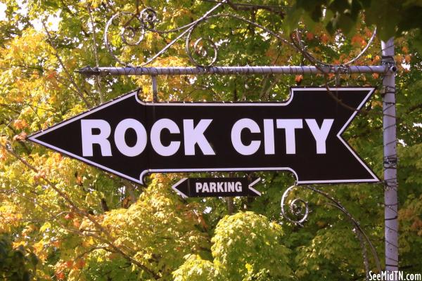 Rock City Parking arrow