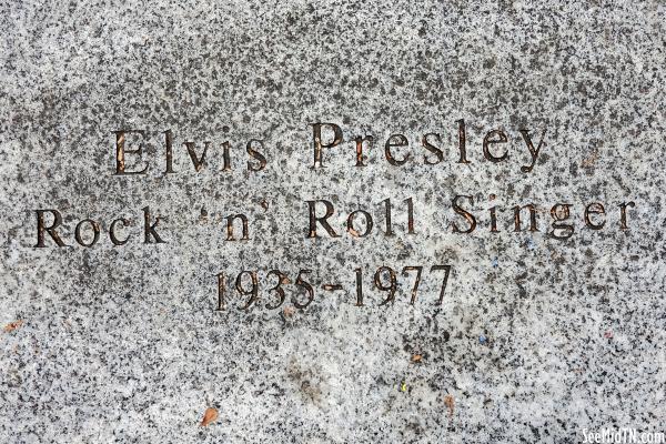 Bicentennial Mall: Elvis Presley