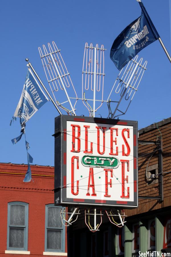 Blues City Cafe neon sign