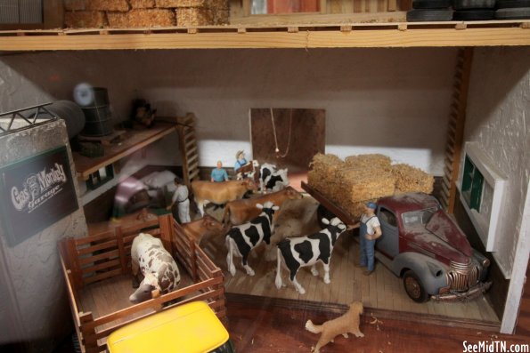 Diorama Barn