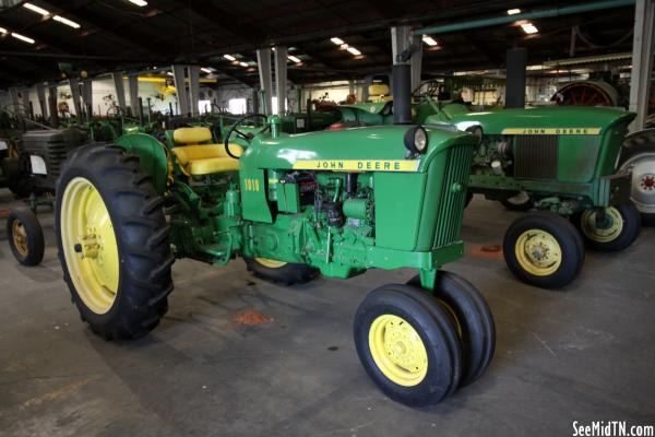 John Deere 1010