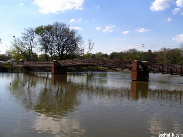 Hendersonville Memorial Park Pedestrian Bridge