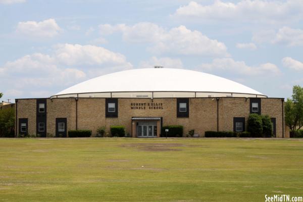 Hendersonville: Ellis Middle School